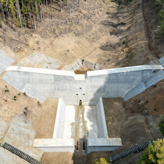 砂防えん堤工事