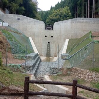 (砂)百合地南川 砂防えん堤工事